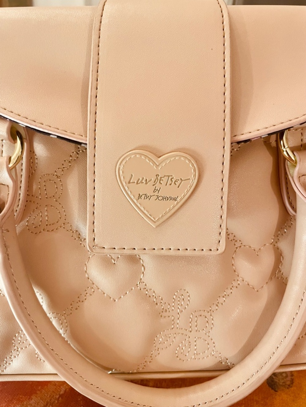 Betsey Johnson Luv Betsey Quilted Satchel Sand Heart Lock Crossbody New!‎